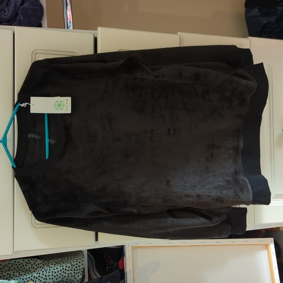GAIAM Sweaters - Black fleece pullover